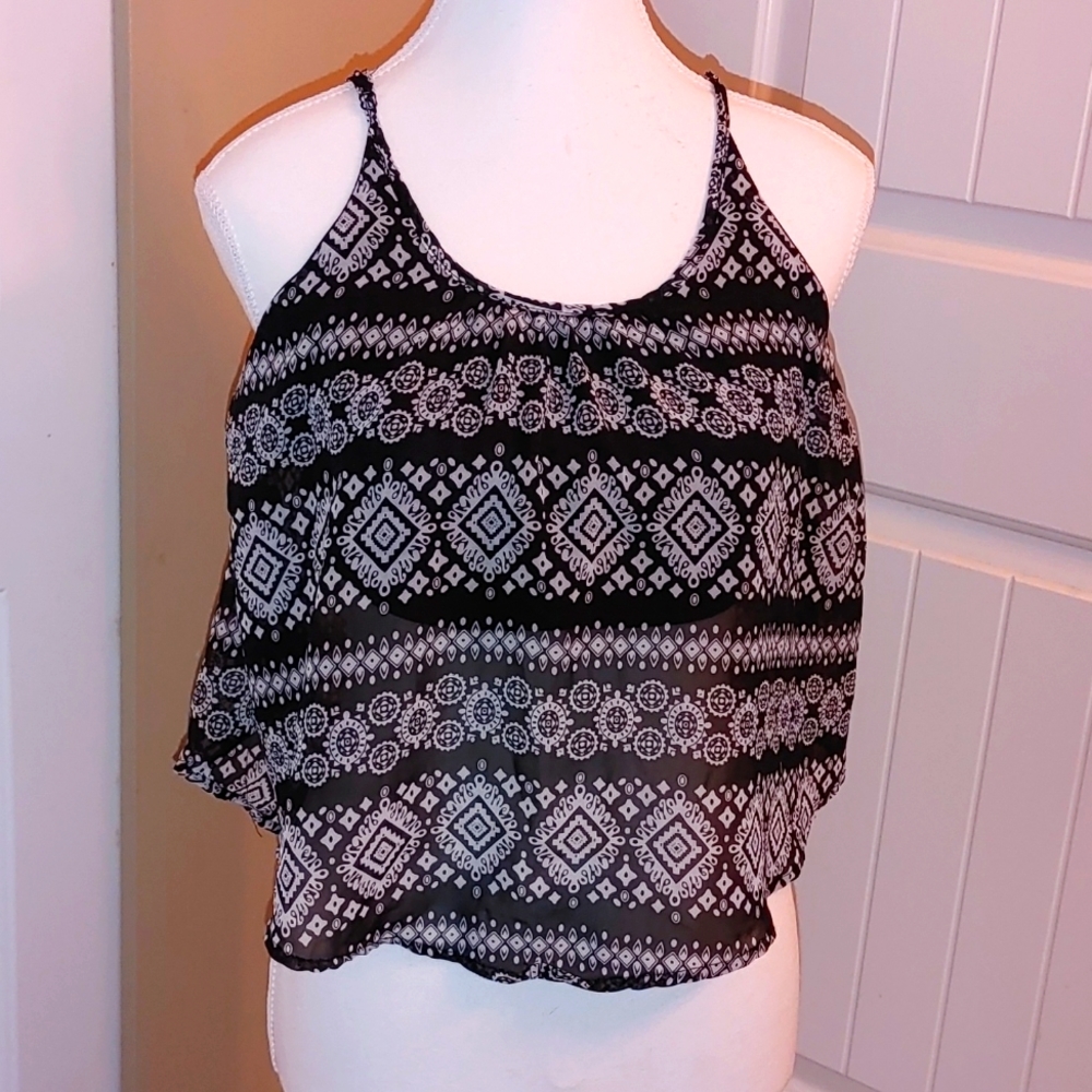 SWS Streetwear Society cute black and white cropped strap sleeveless top